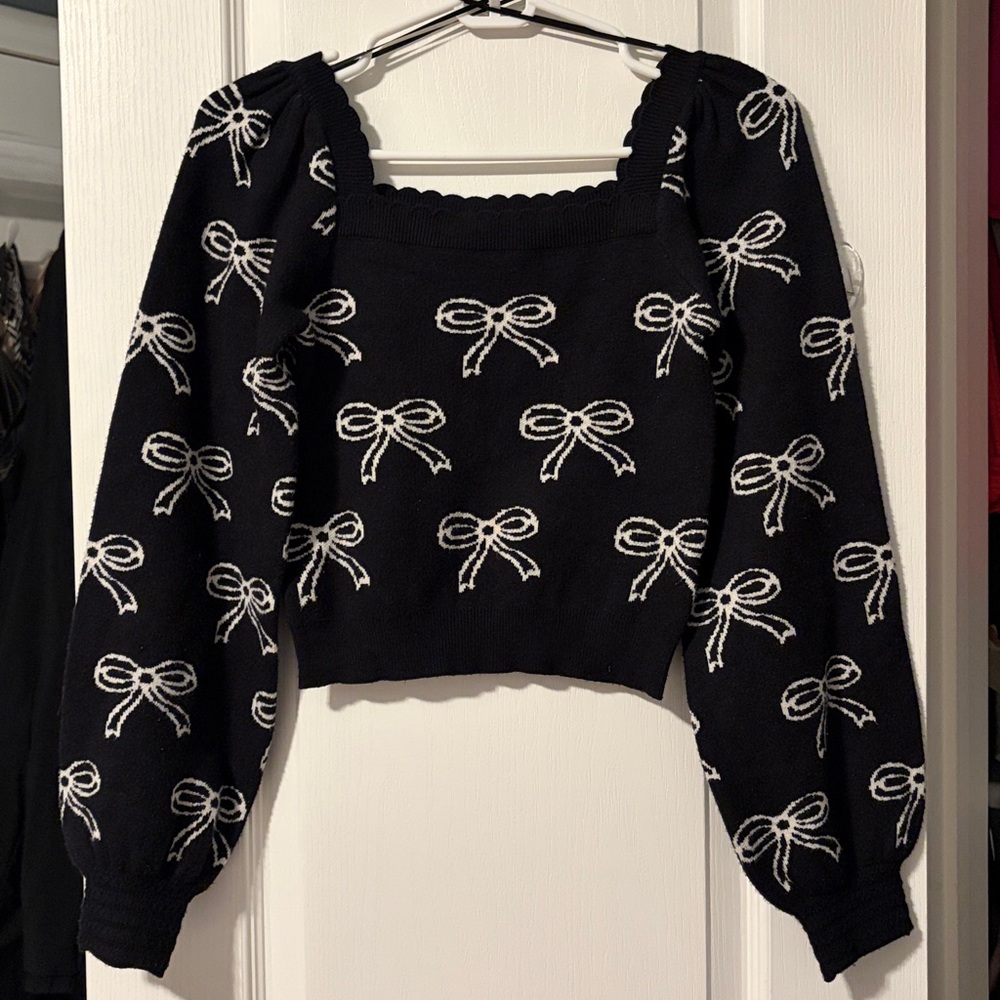 Willow & Wind Bow Top